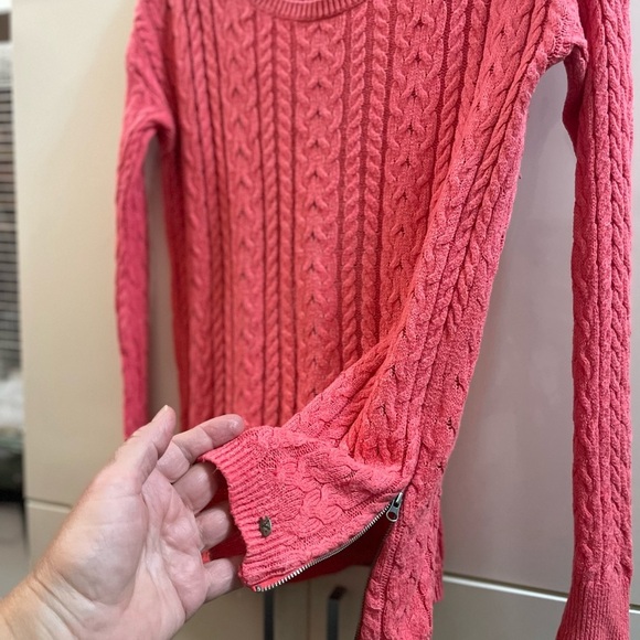 American Eagle Outfitters Coral Crew Neck Cable Knit Sweater L/ G Better For M - Picture 3 of 8